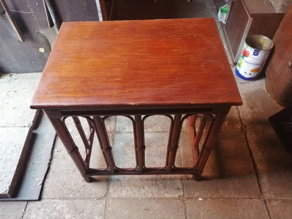 Sprzedam drewniany stolik
