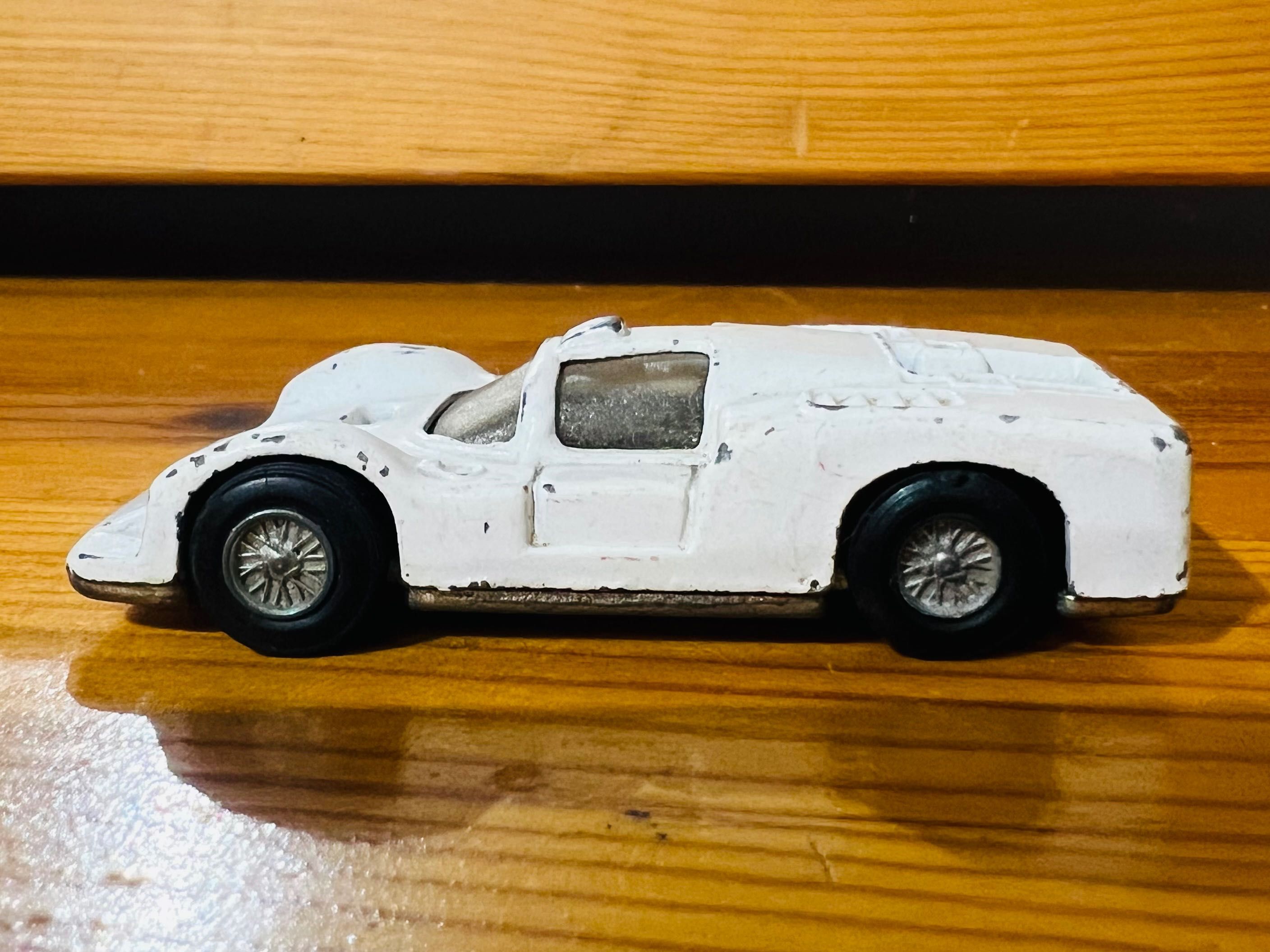 CHAPARRAL 2F N 802 Speedy Made in Italy F1 Auto Model Unikat