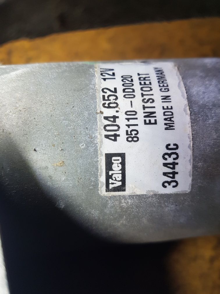 Mechanizm wycieraczek Toyota Yaris I  85110  0D020