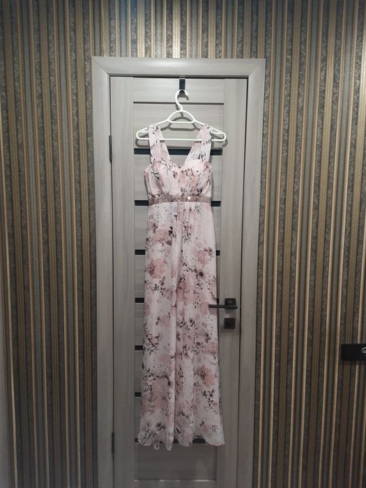 Ніжна святкова сукня в підлогу з квітковим принтом, розмір S M 44 - 46
