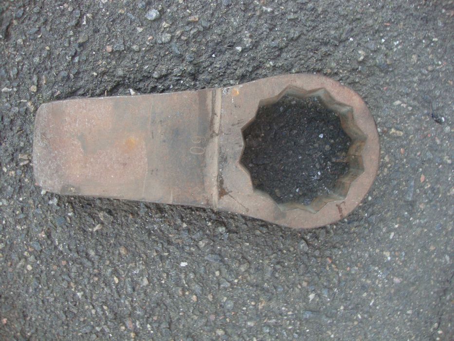 Ключ ударный  накидной  60 мм