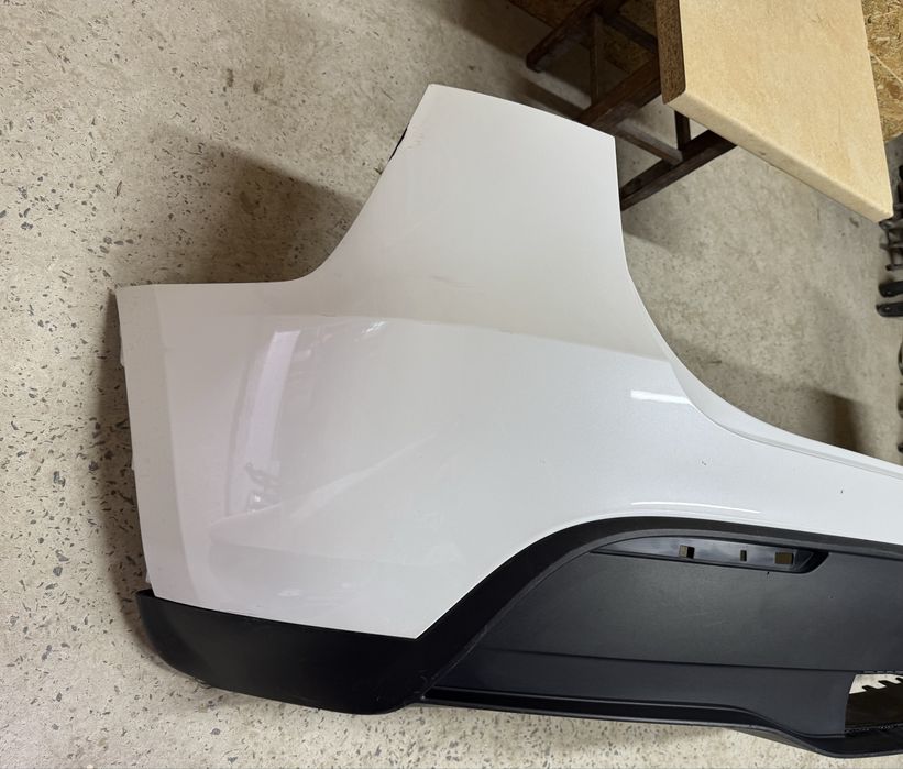 Tesla Model Y бампер задній