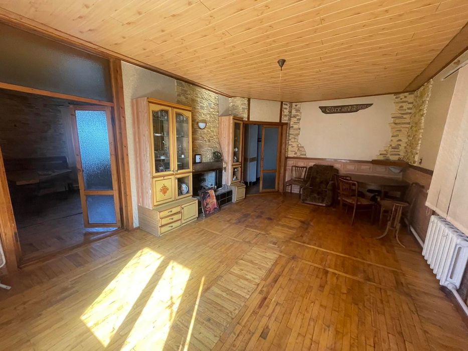 Продаю двухэтажный дом с  садом, баней и бассейном — район ЮТЗ