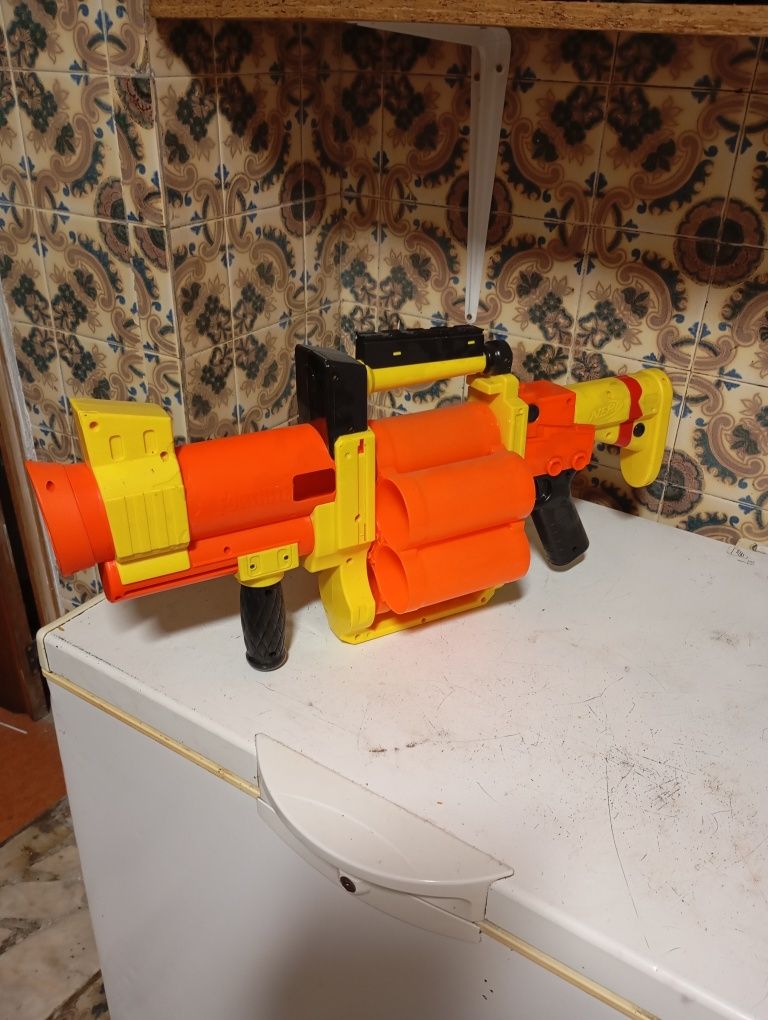 Nerf Fortnite em bom estado