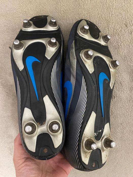 Buty piłkarskie Nike wkręty