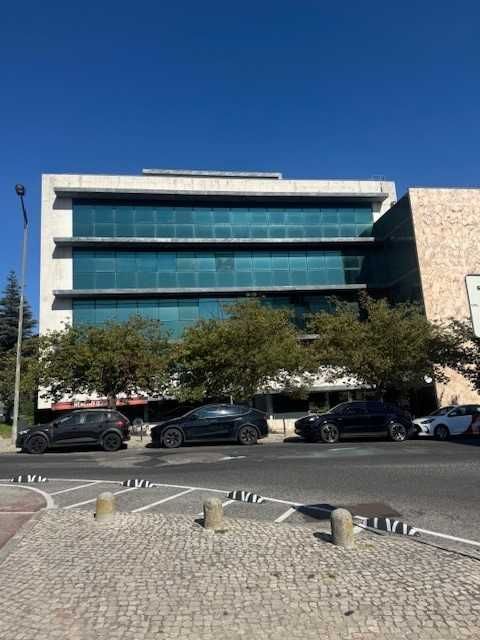 Arrendamento de sala/s em escritório – Telheiras, Lisboa