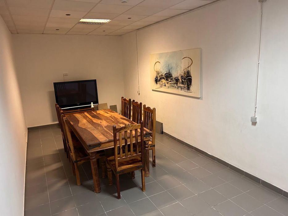 Alugo loja comercial em Albufeira