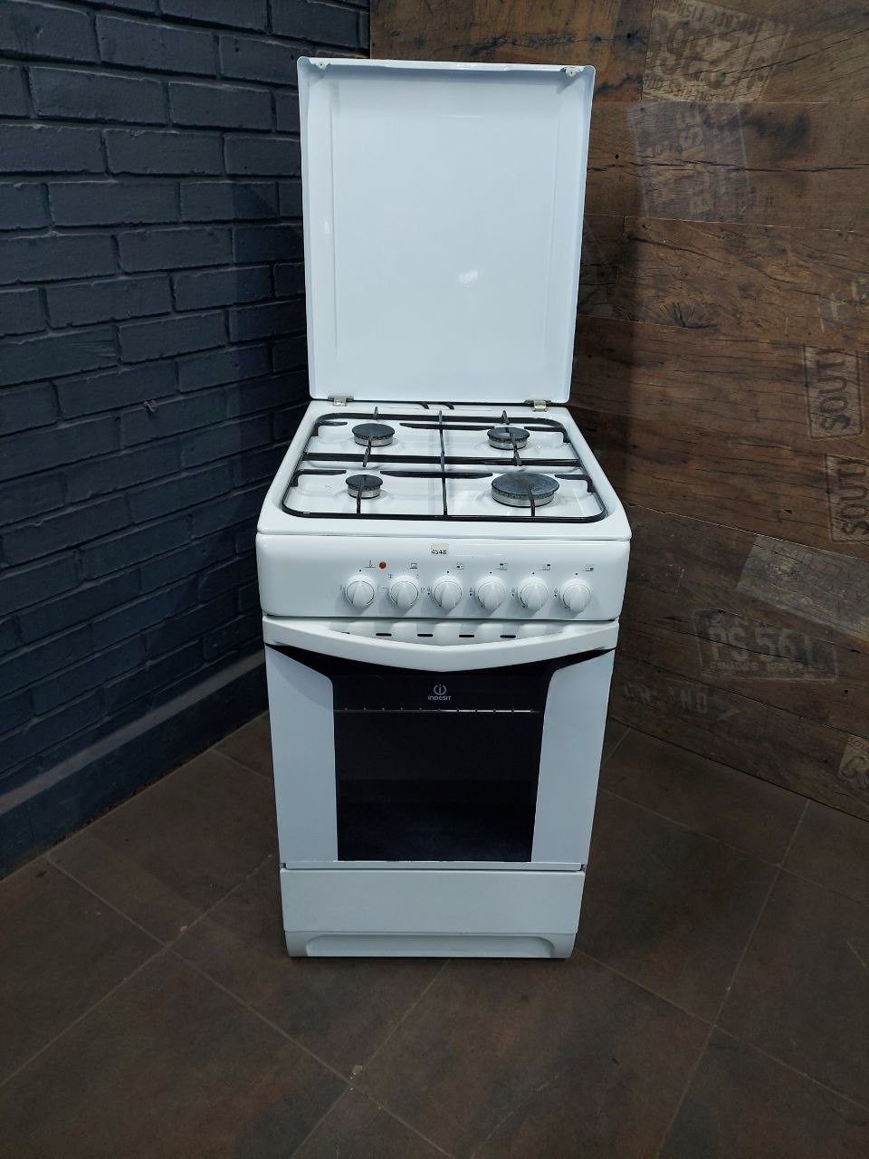 Плита газова Indesit ws234