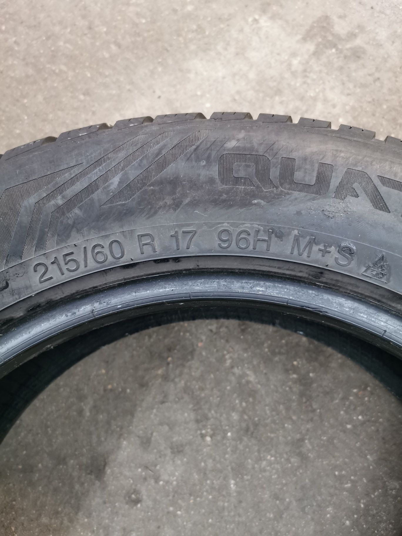 Para opon 215/60R17 96H Vredestein Quatrac Pro