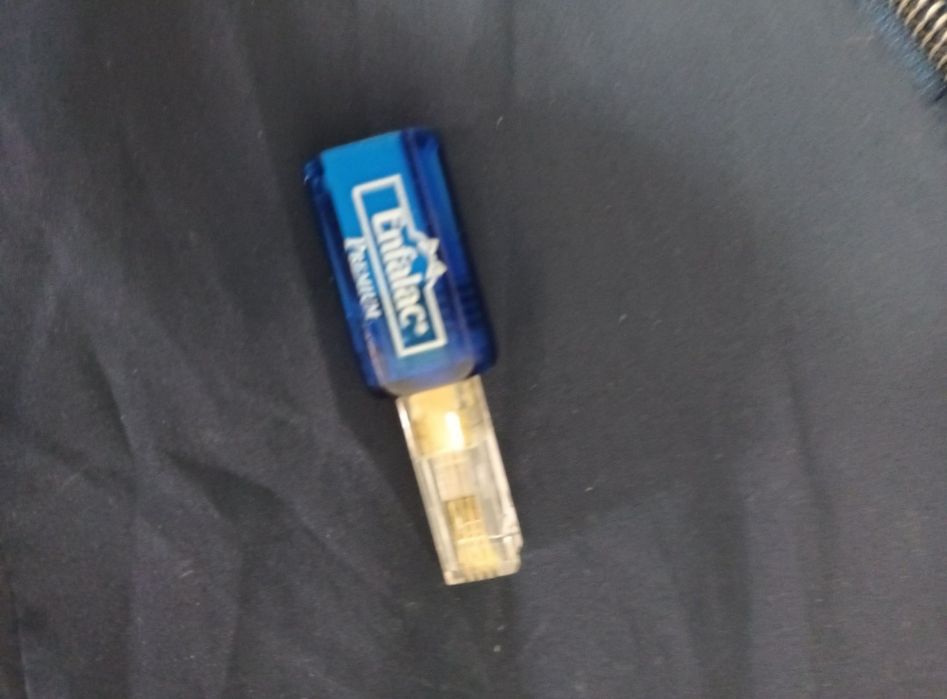 Terminal cabo telefónico