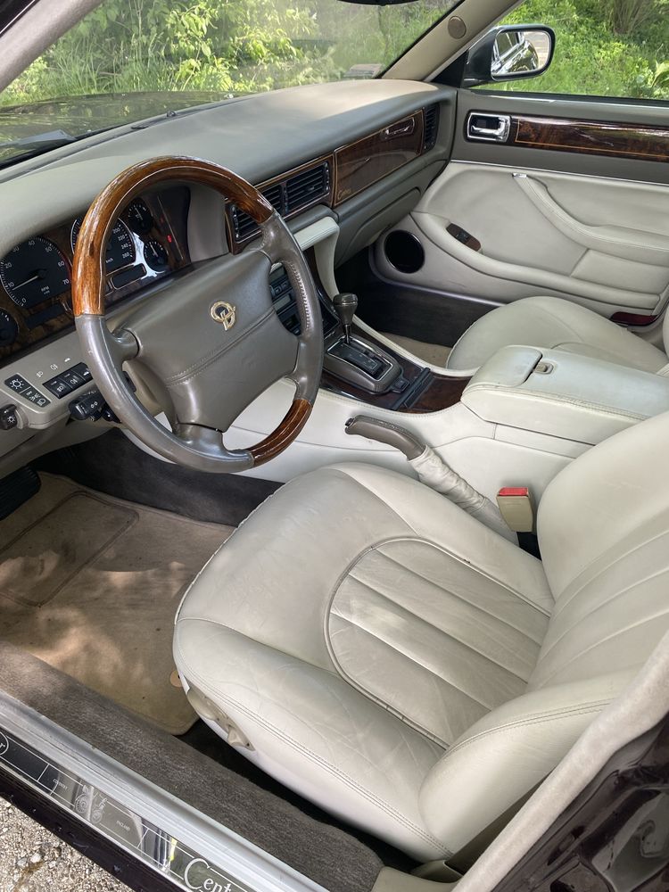 Jaguar Daimler Century 1996 1/100