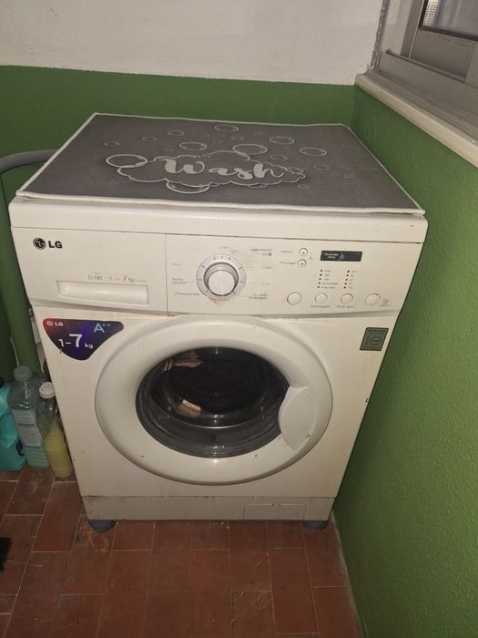 Máquina de lavar roupa LG