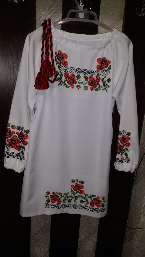 Плаття вишиванка чешским бісером