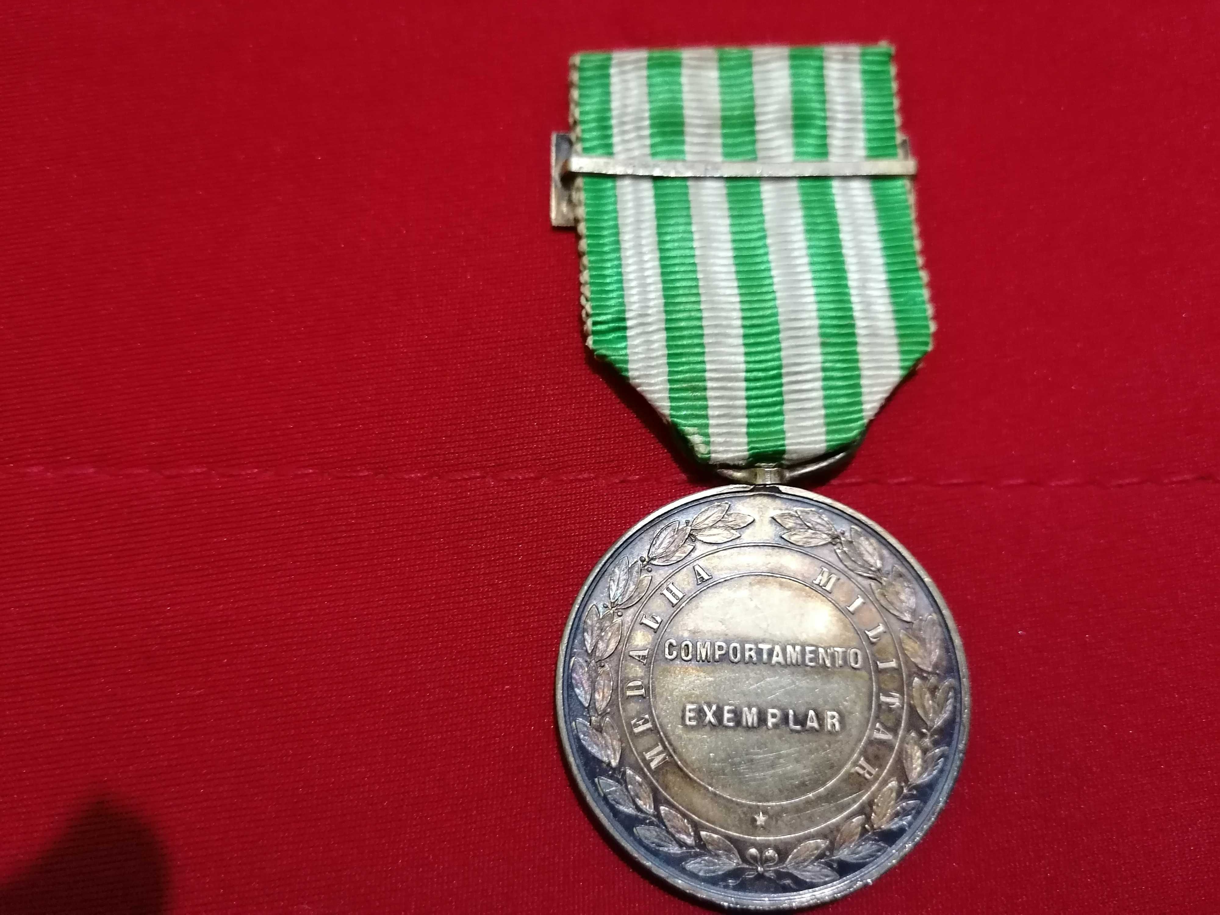 Medalha militar comportamento exemplar 1910 prata