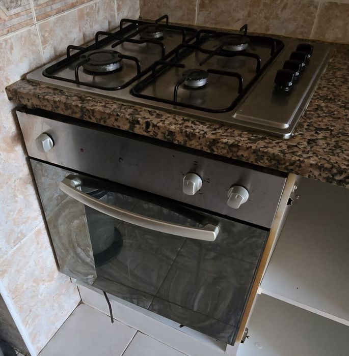 Forno eléctrico a funcionar perfeitamente