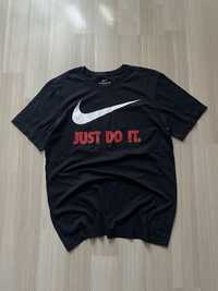 Футболка Nike Big Swoosh