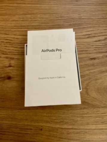 Apple AirPods Pro