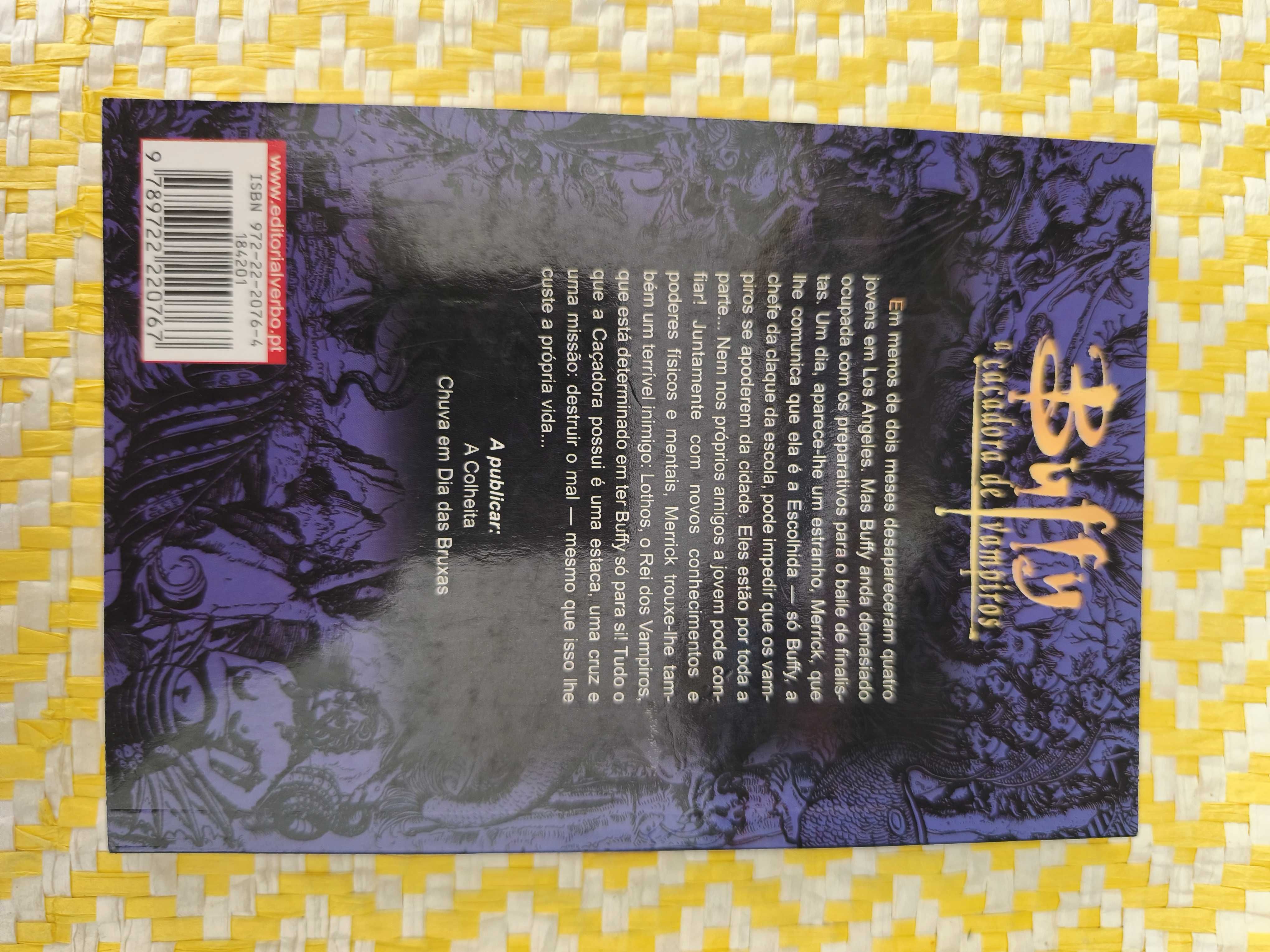 Buffy - A Caçadora de Vampiros
de Richie Tankersley Cusick