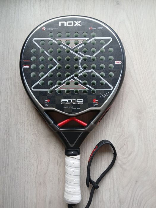 Raquete NOX AT 10 Genius 18K + GRIP CUSTUM NOX NOVO
