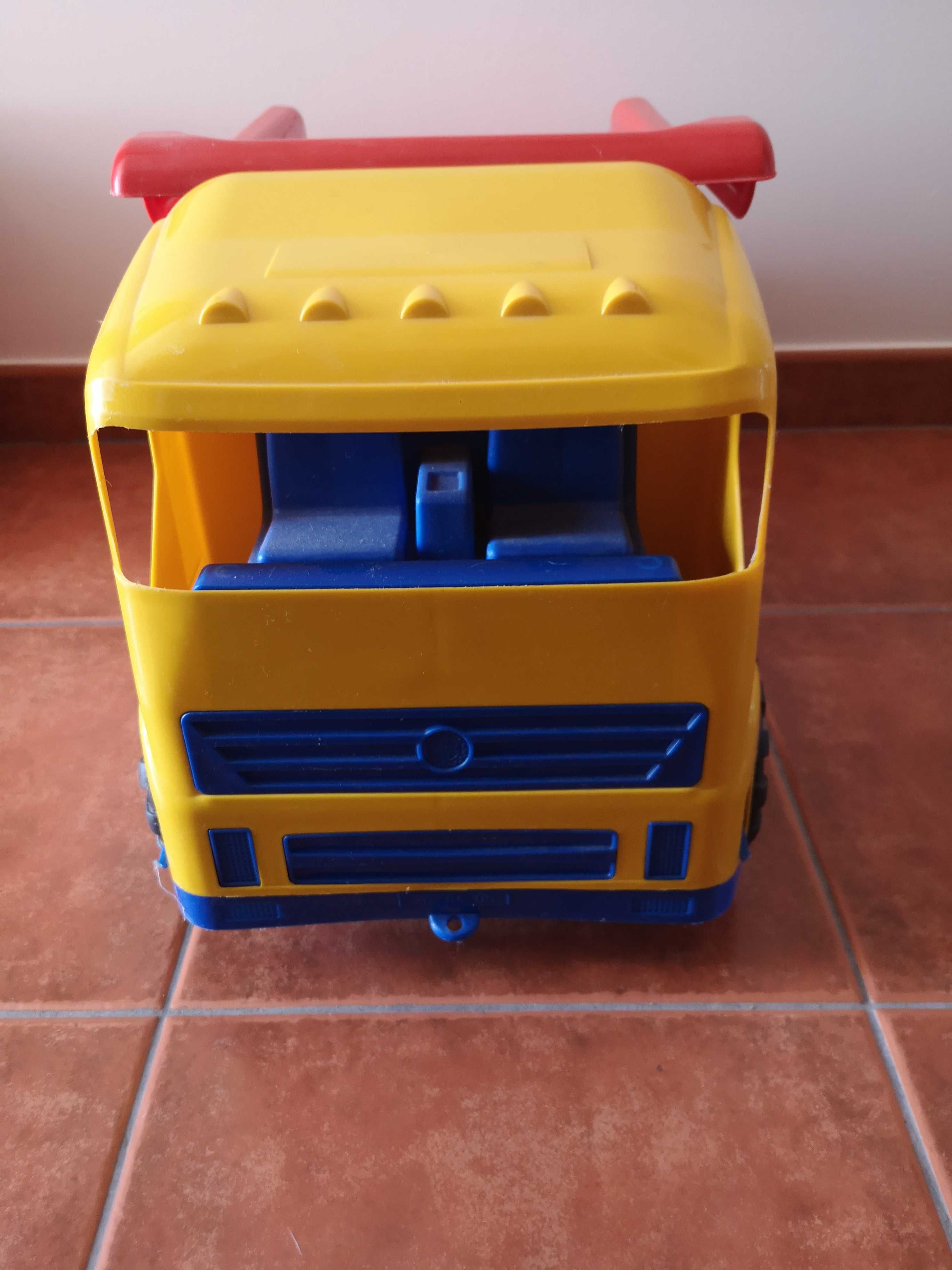 Camião de brincar com ofertas!!!