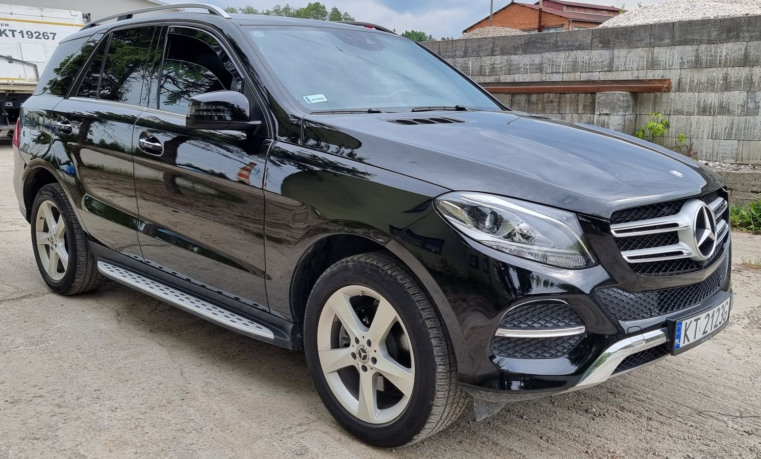 Mercedes GLE niski przebieg