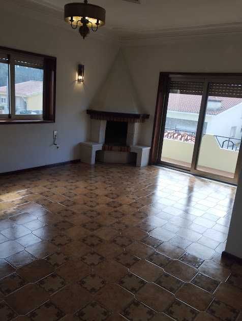 Andar moradia bem localizada  Vilarinho Macieira da Maia Vila do conde