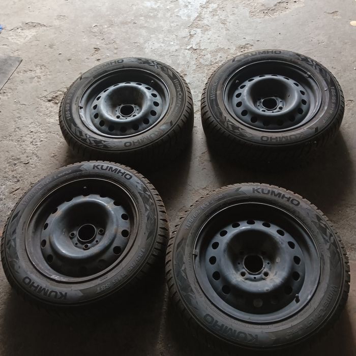 Opony zimowe Kumho z felgami 4x108- 15"