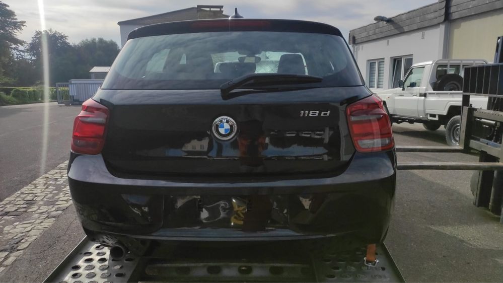 BMW F20 2013 klapa tył kolor 475