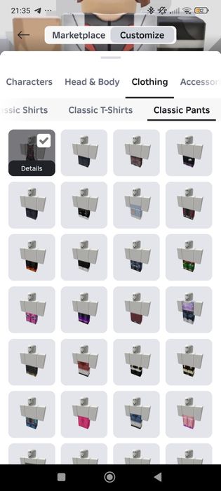 Продаю акаунт в роблокс, донатних речей на 6к робуксів