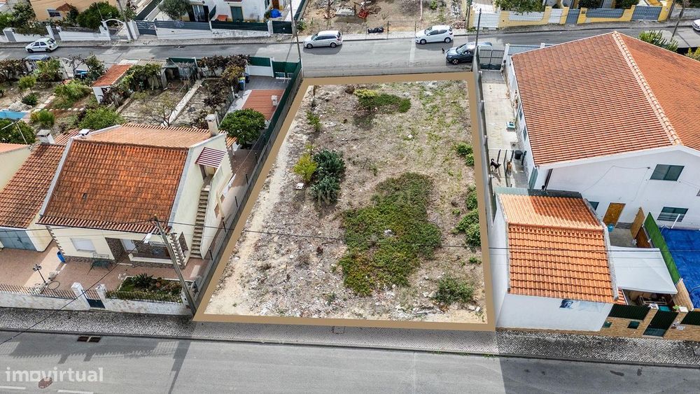 Terreno urbano 510 m² – Boa Água 3, Quinta do Conde (1 ou 2 fogos)