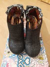 Irregular Choice - Baby Beauty