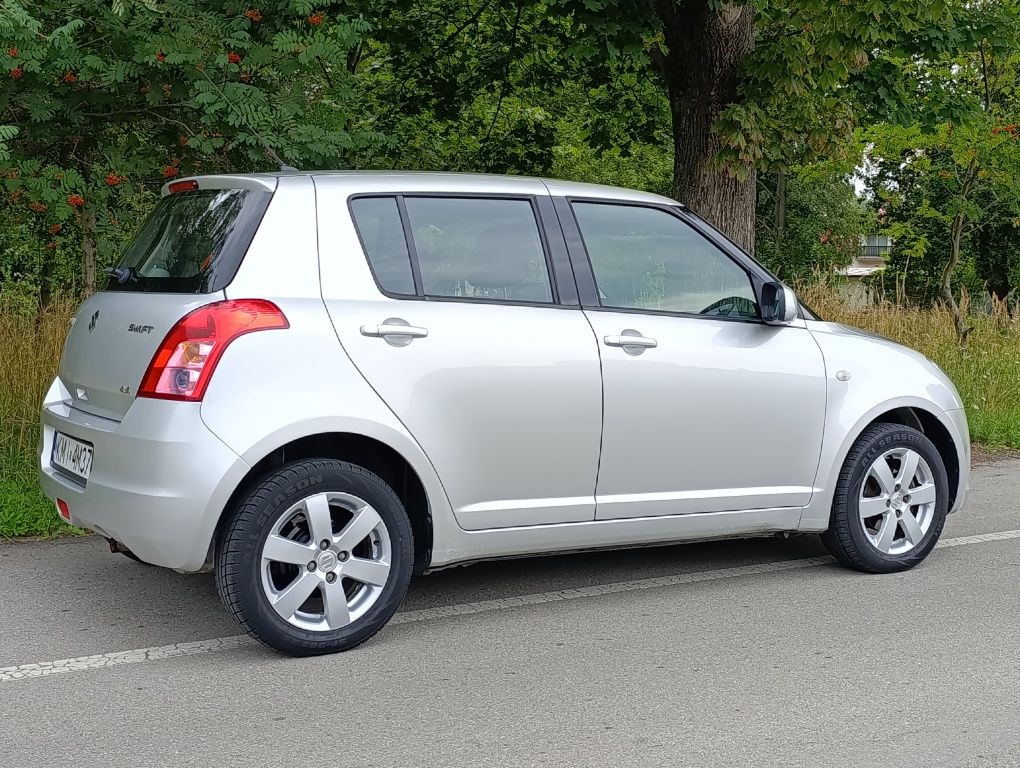 Suzuki Swift 4x4 2008, przebieg 152 tys.