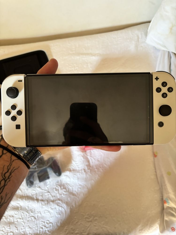 Nintendo Switch OLED + Jogo