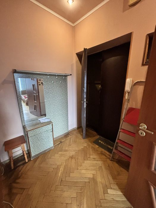 Сталінка у Приморському районі: 2 парки через дорогу, море 15хв. пішки