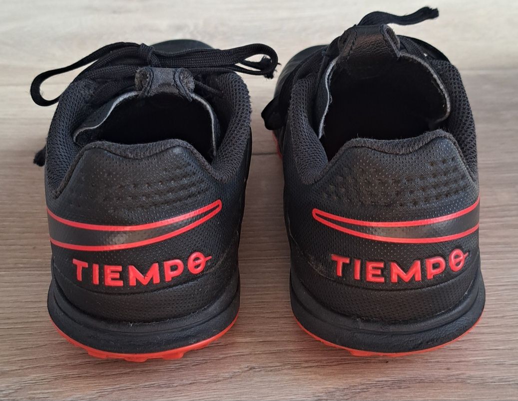 Nike Tiempo buty halówki 35