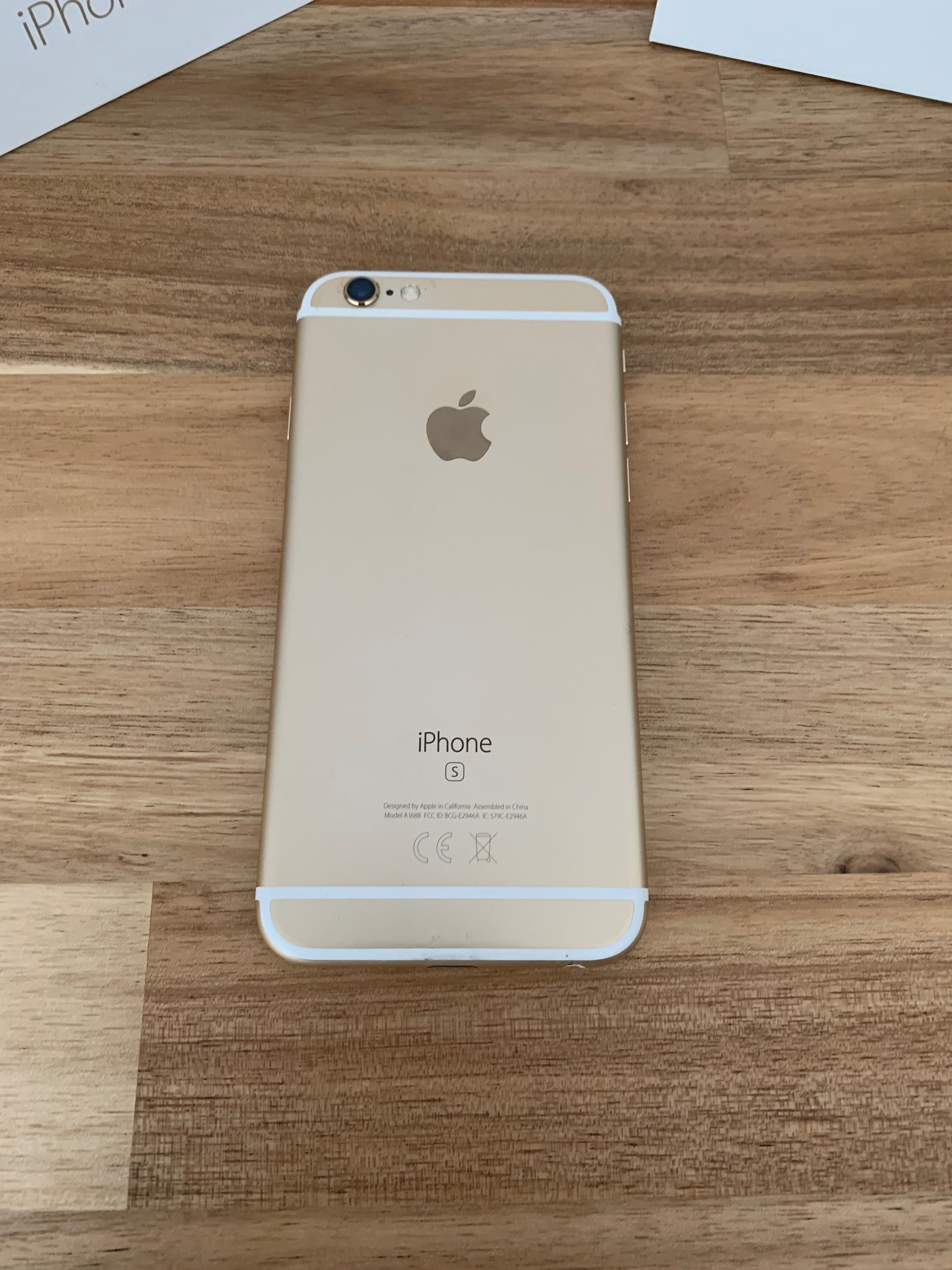 iPhone 6S 32 GB dourado