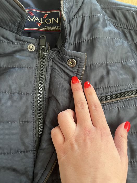 Куртка демісезонна