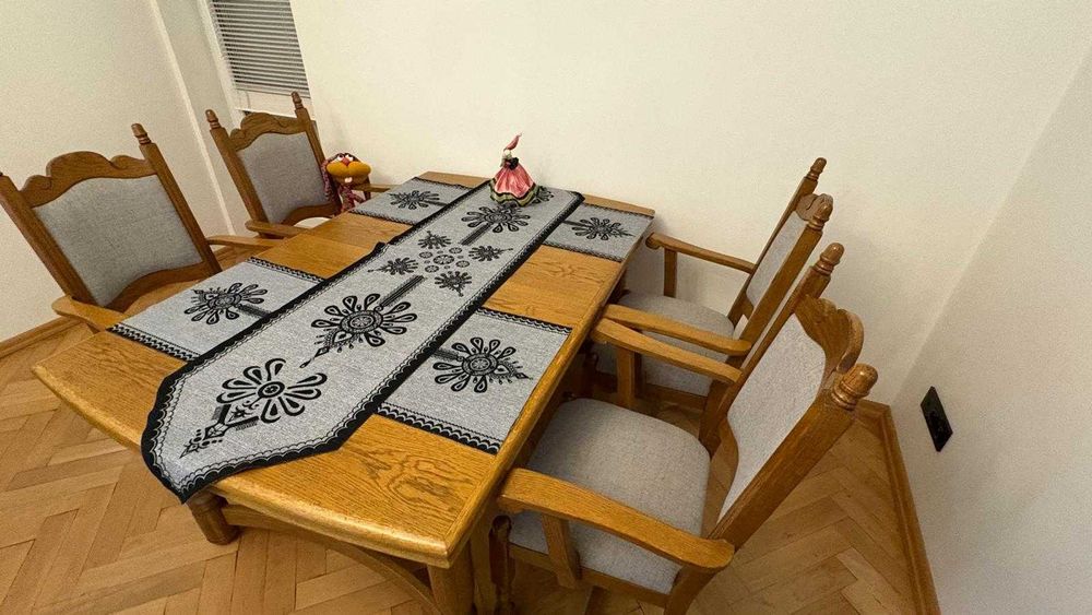 stół i krzesła - dębowe , 6 krzeseł , stół rozkladany 3,5 m