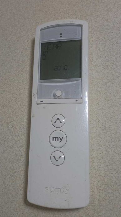 Zestaw SOMFY – silnik roletowy, 2 piloty i sterownik SOMFY