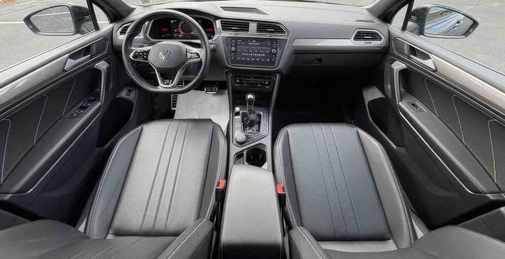 Volkswagen Tiguan SE R-Line Black 4Motion      2022