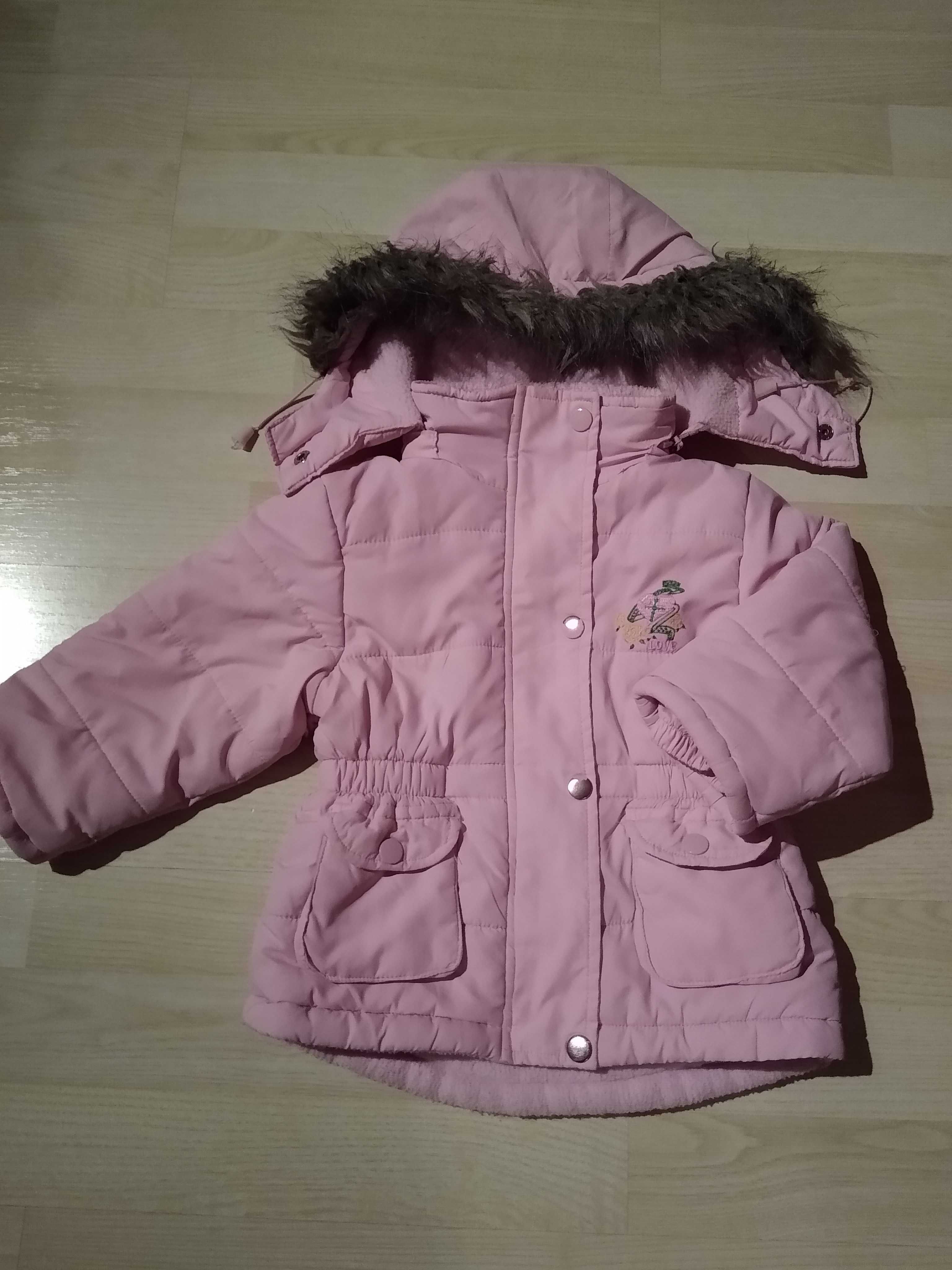 Ocieplana kurtka dla dziewczynki na zimę r. 86-92