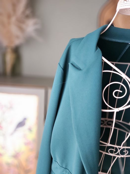 Marynarka Damska  Szmaragdowa Ze Sznurkiem i Złotymi Guzikami 42 narzu