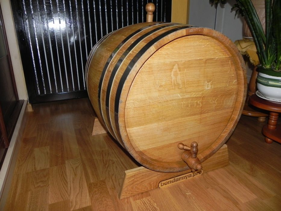 Дубова бочка 3л - 300л для вина, горілки, коньяка, віскі, кальвадоса