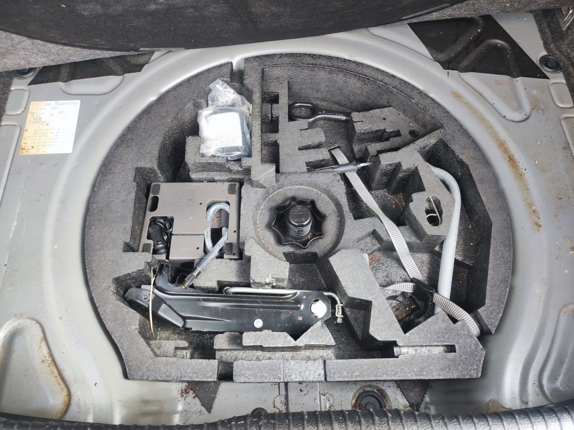 VW Golf 5 V 1.6 MPI 75kw 07r sprowadzony stan bdb wysylka oryginal