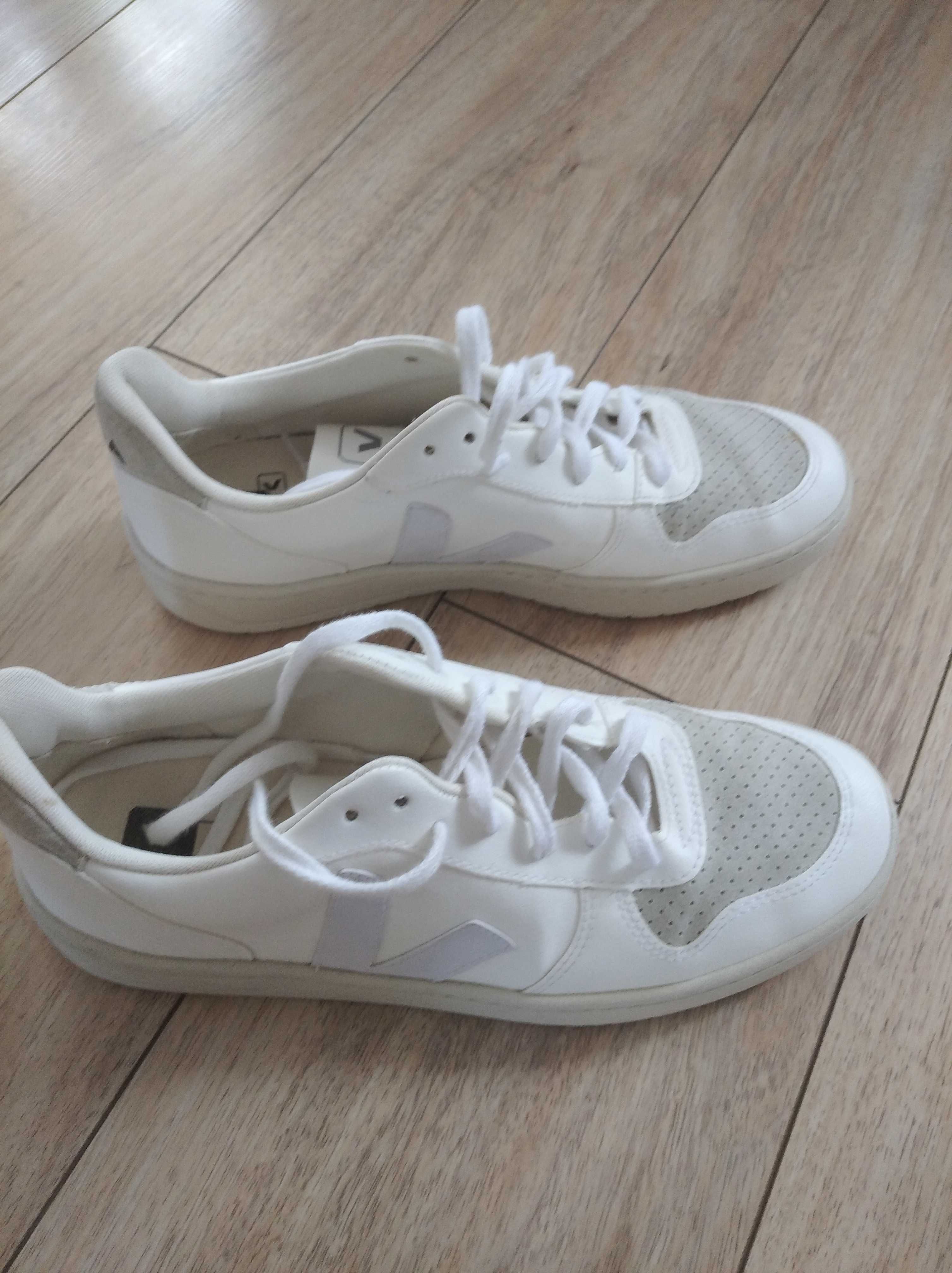 Butu damskie sportowe roz.42