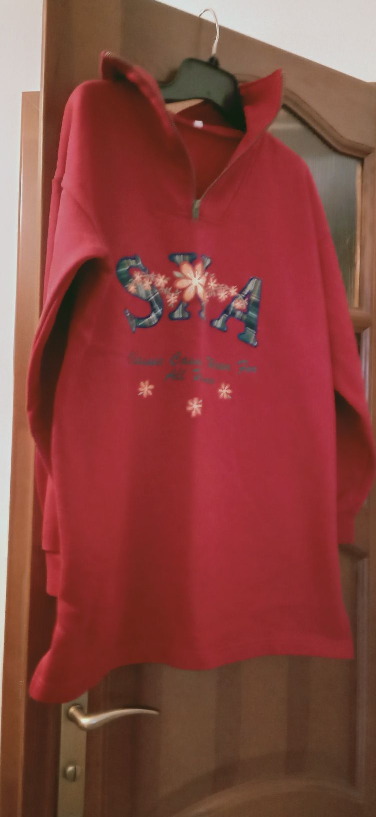 Bluza polarowa z aplikacji