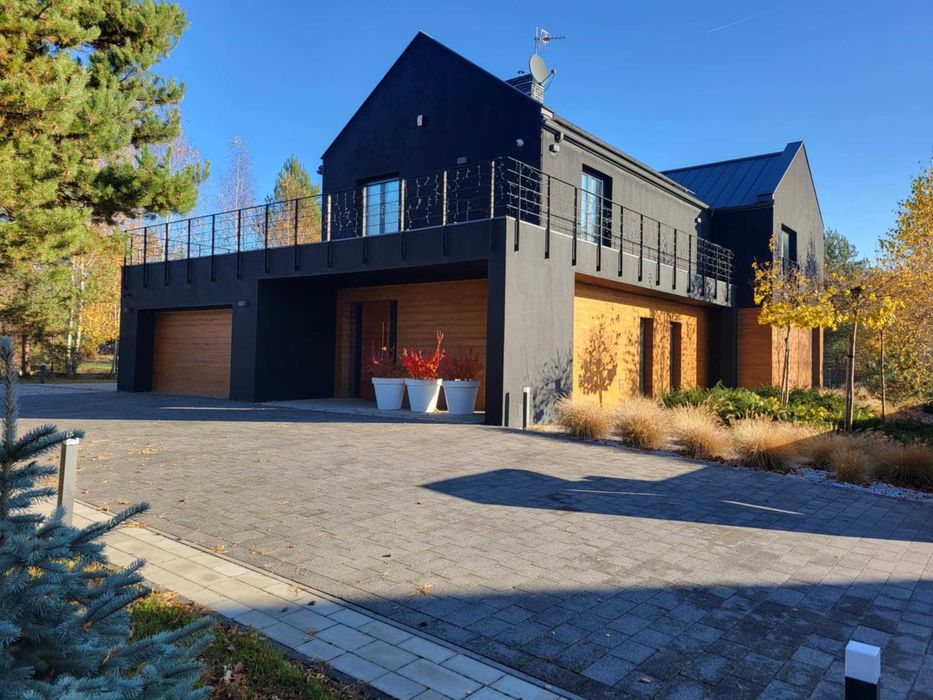 Nowoczesny dom - działka ponad 23 ar