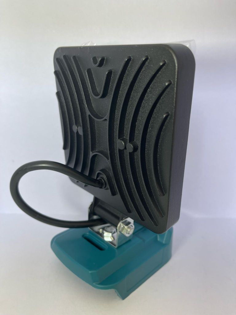 Lampada emergência bateria Parkside Bosch e Makita