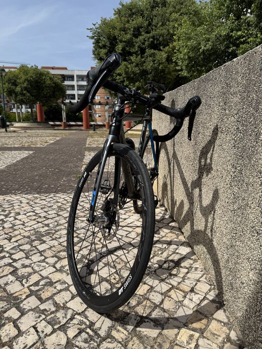 Bicicleta estrada Cannondale CAAD 12