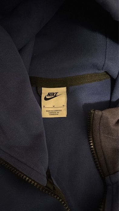 Casaco azul nike tech